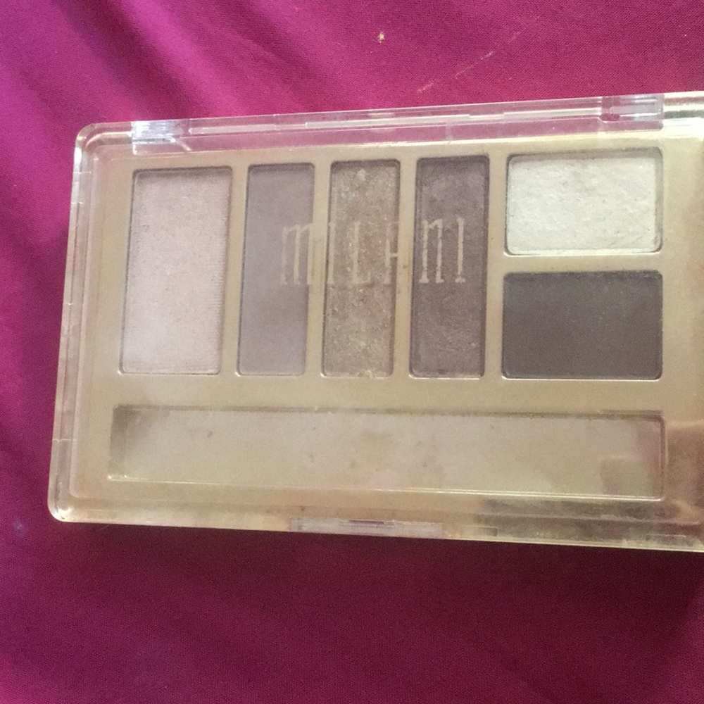 Milani Eyeshadow Palette